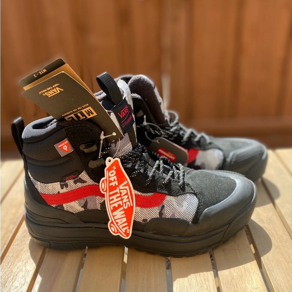 VANS ULTRARANGE EXO HI MTE-2